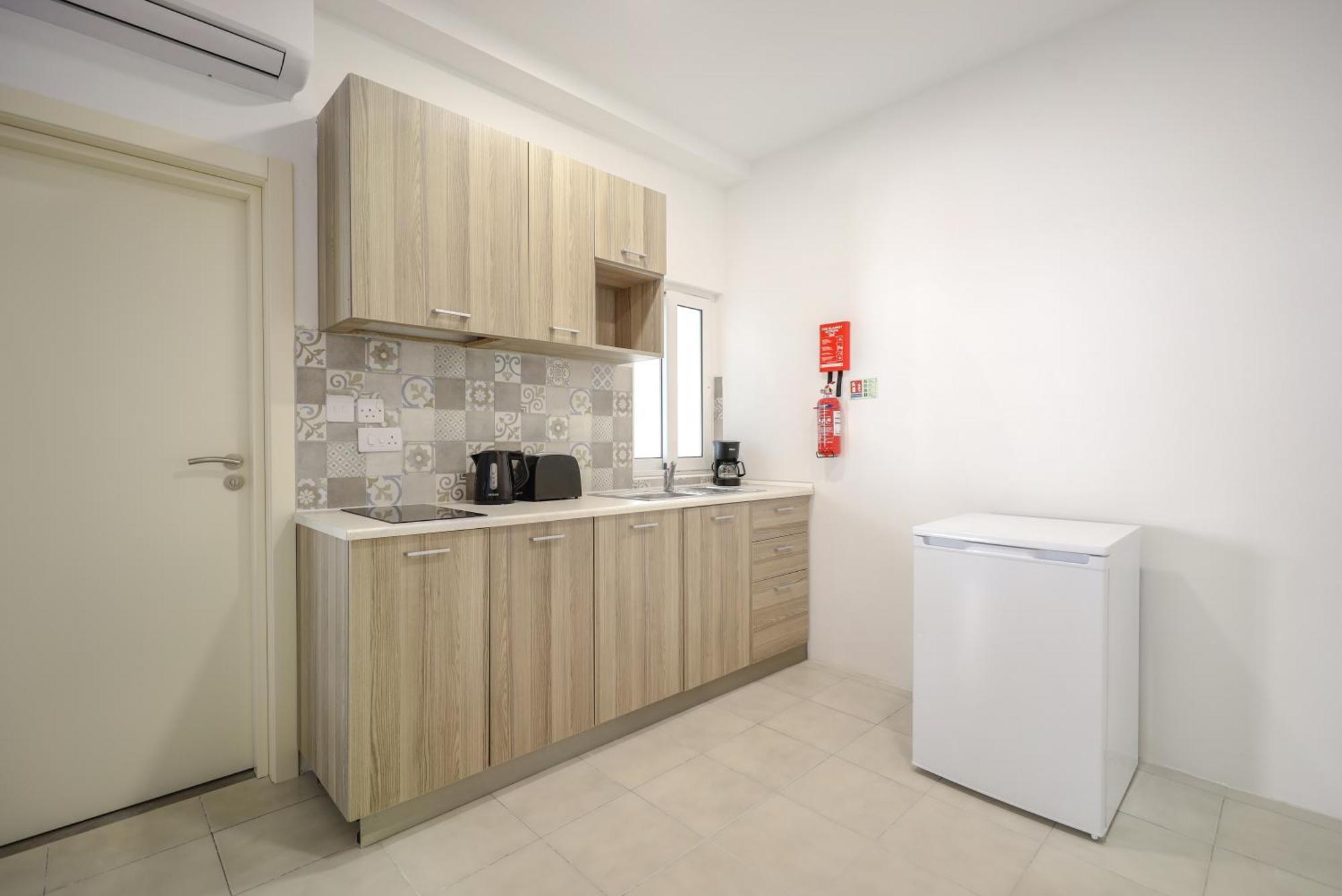 Seaview Stays St. Paul's Bay Room photo